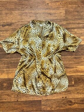 Leopard Print Satin Short Sleeve Button-Up muumuuu - Yellow